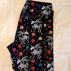 CVG Halloween Unicorn skulls capri leggings